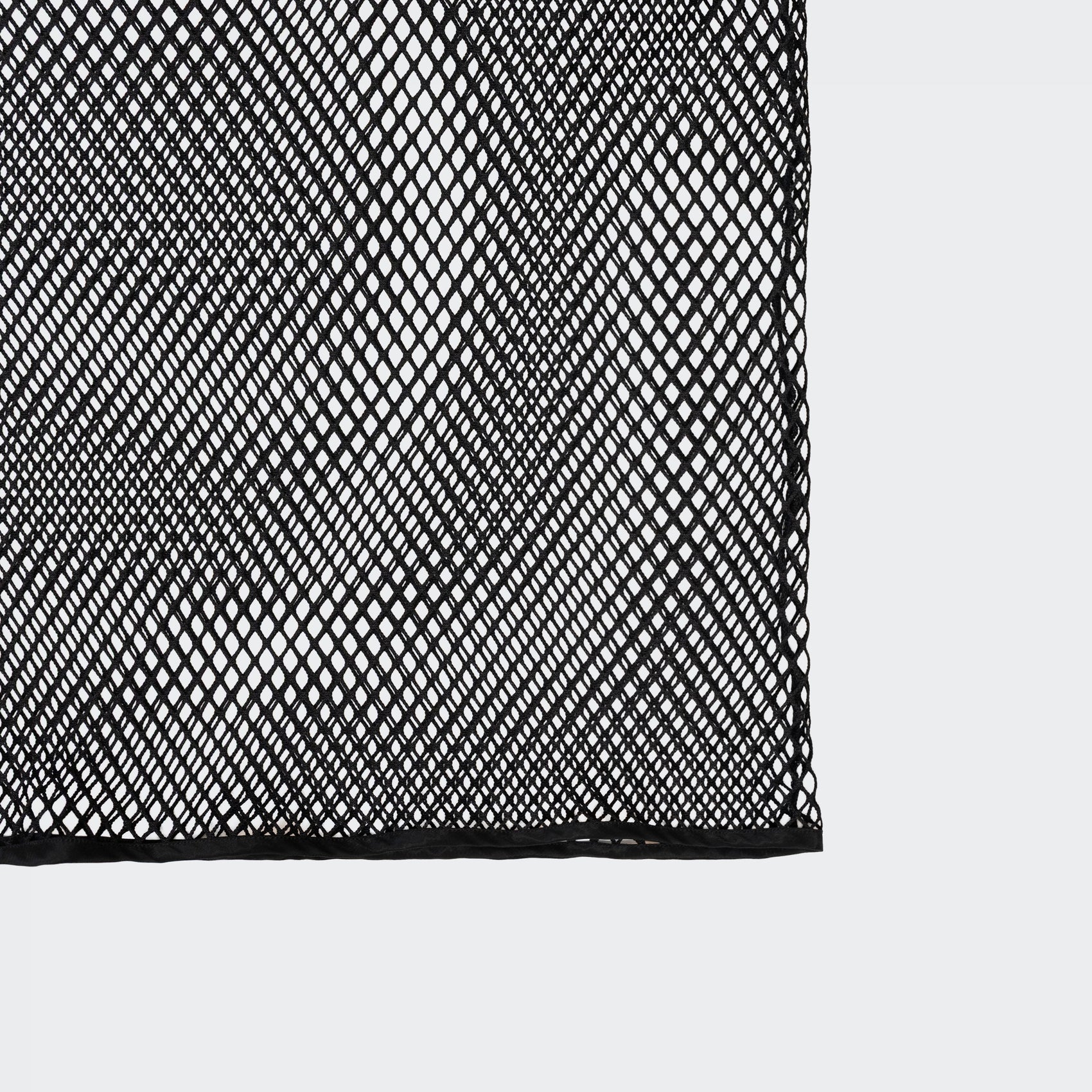 V衿メッシュプルオーバー