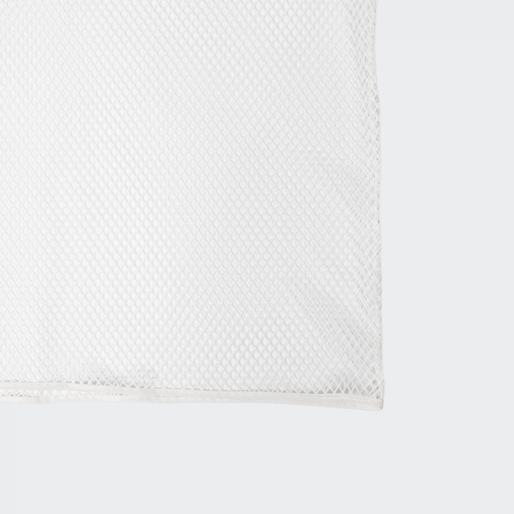 V衿メッシュプルオーバー