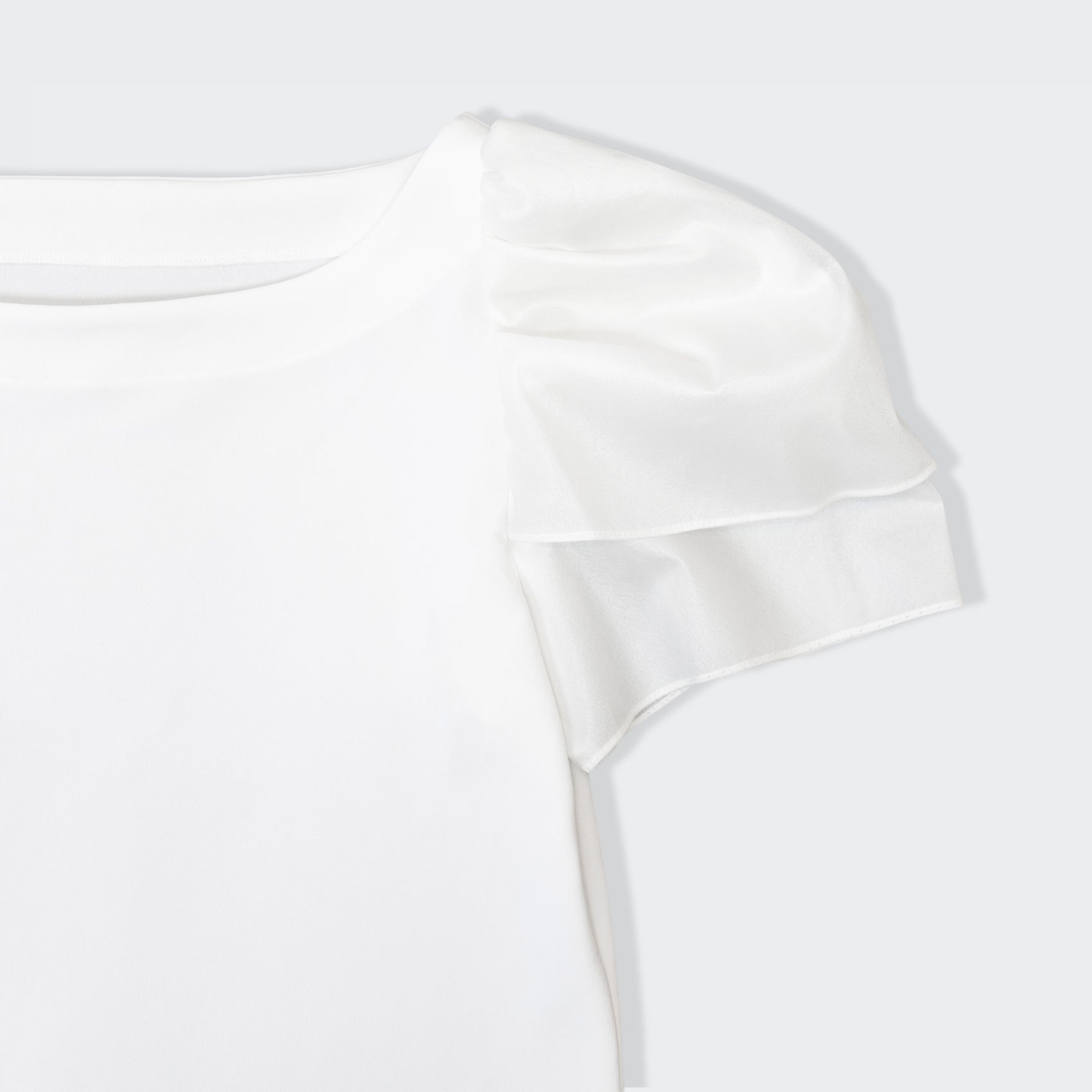 花びらスリーブプルオーバー