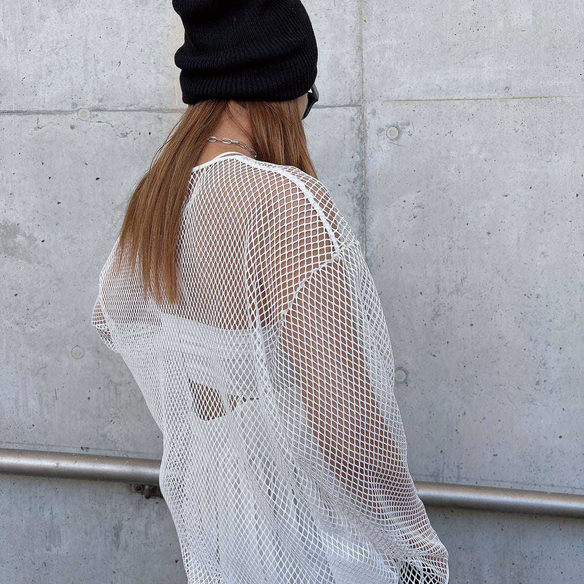 V衿メッシュプルオーバー